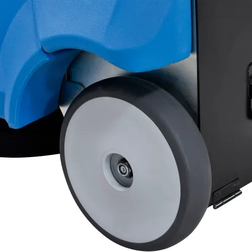 Global Industrial™ Auto Battery Floor Scrubber, 13" Cleaning Path