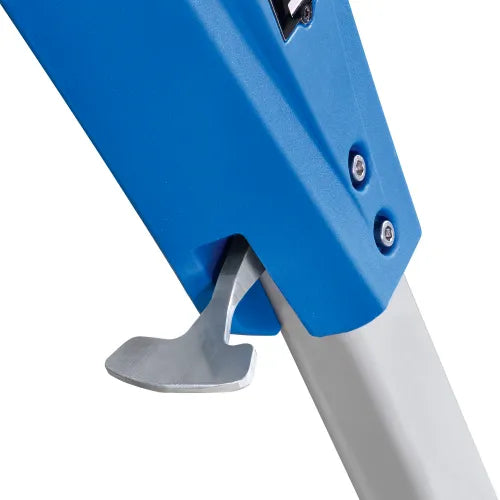 Global Industrial™ Auto Battery Floor Scrubber, 13" Cleaning Path