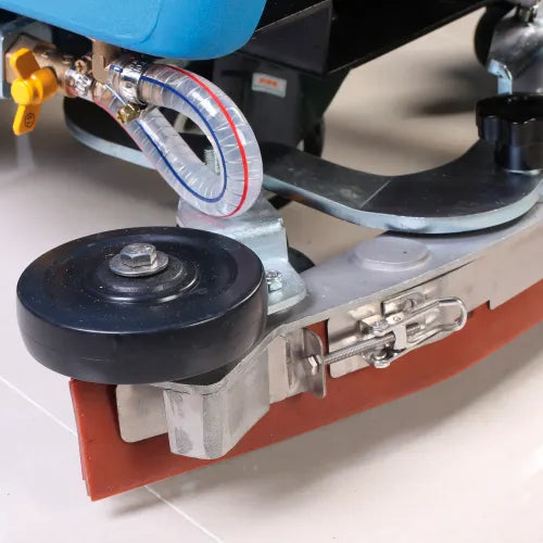 Global Industrial™ Auto Floor Scrubber With Traction Drive, 20" Cleaning Path