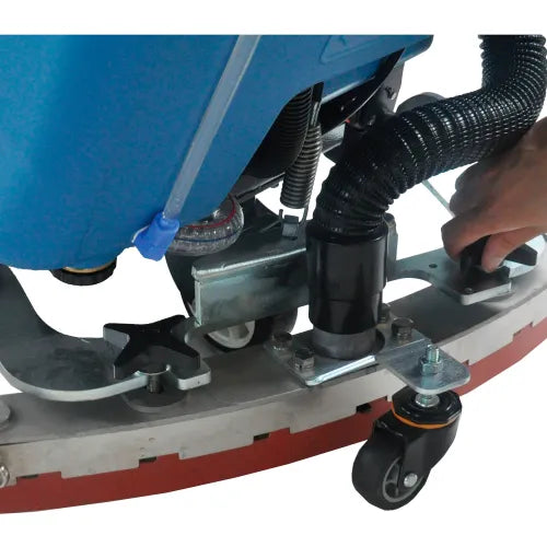 Global Industrial™ Auto Floor Scrubber With Traction Drive, 20" Cleaning Path