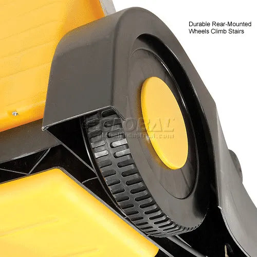 Global Industrial™ Push Sweeper, 32" Cleaning Path