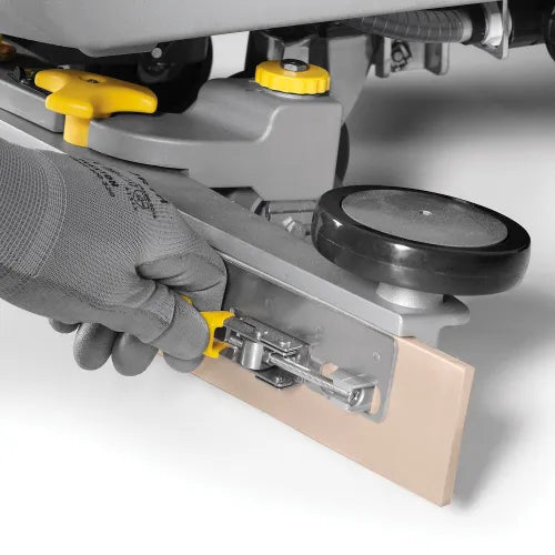 Thor Sweeper Cylindrical Brush Auto Floor Scrubber w/Traction Drive, 34" Cleaning Path