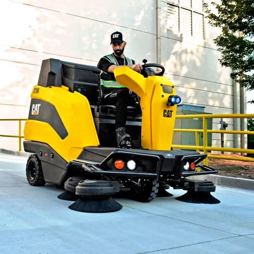 Cat® C70R Ride-On Sweeper, 70" Cleaning Path